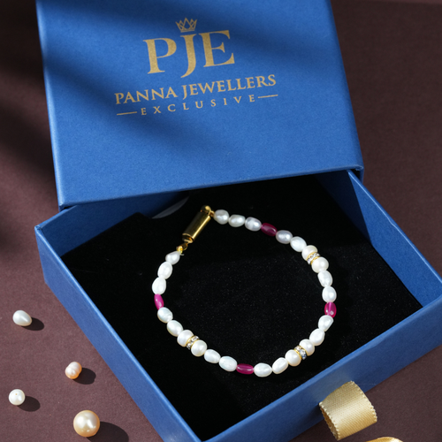 Pavithra: Classic Pearl & Gemstone Bracelet
