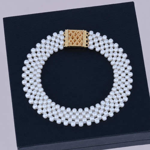 Jali White Pearl Bracelet