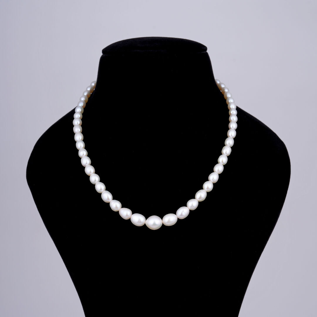 Radiant Oval White Pearl Necklace