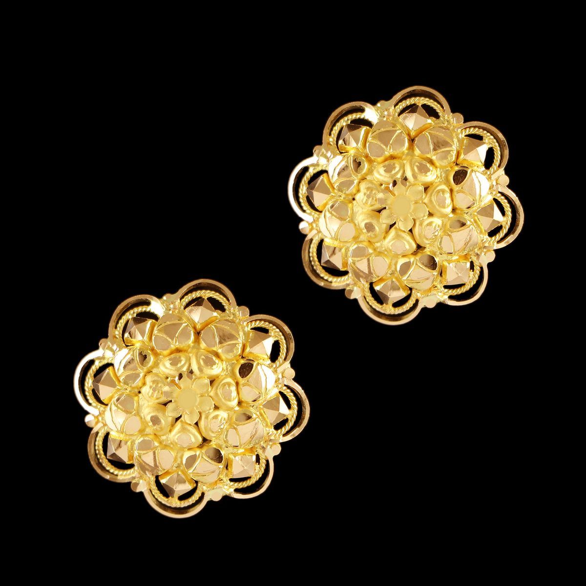 22 KT GOLD HANDMADE ( KASAI ) STUD