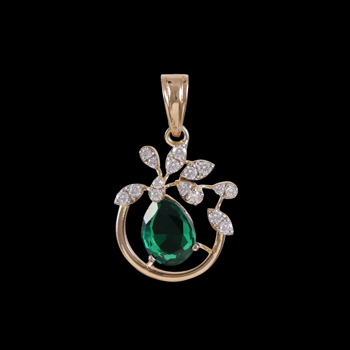 18 KT ROSE GOLD DIAMOND PENDENT
