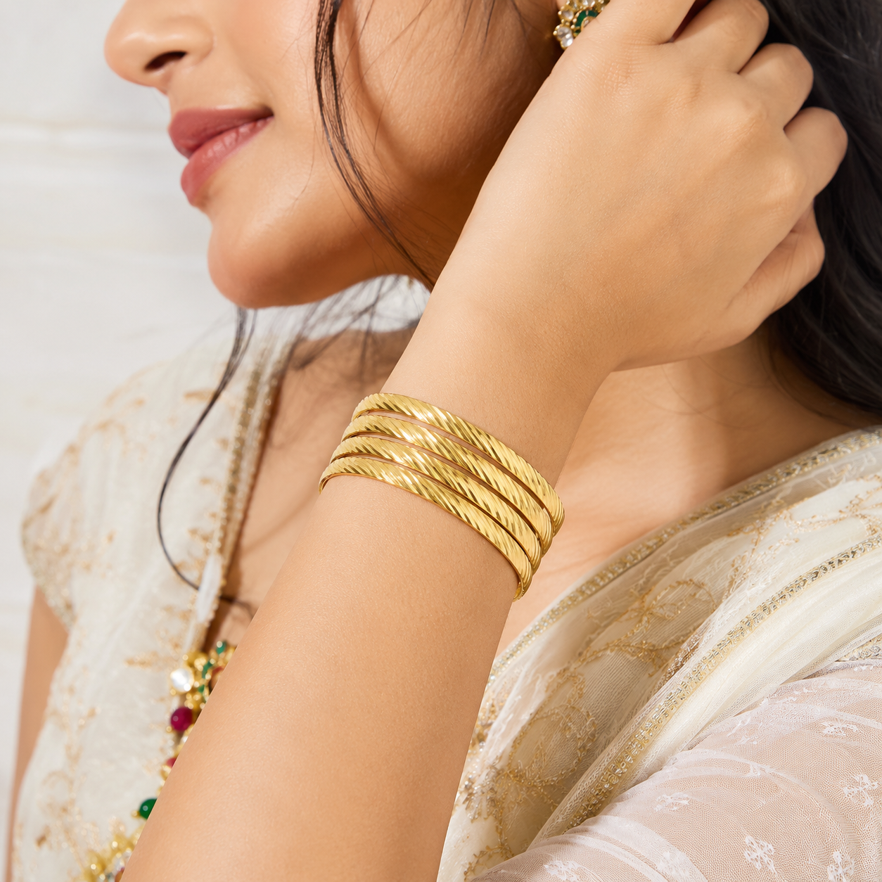 BANGLES