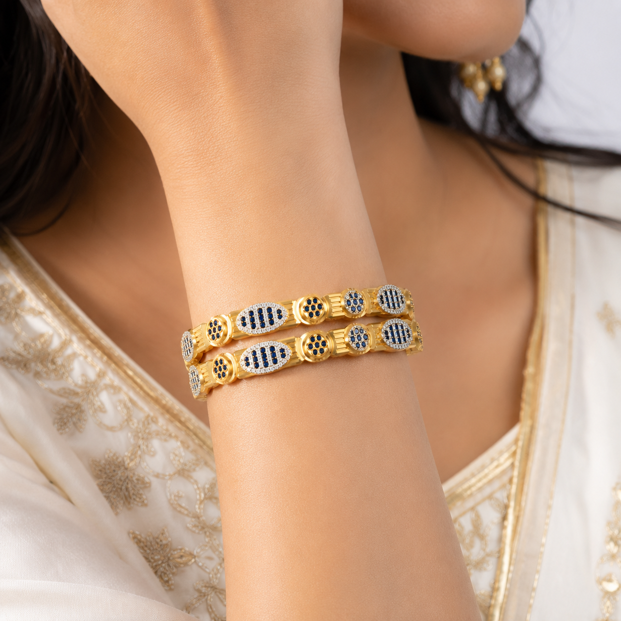 BANGLES