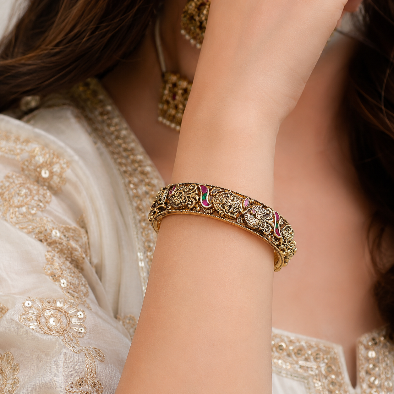 BANGLES