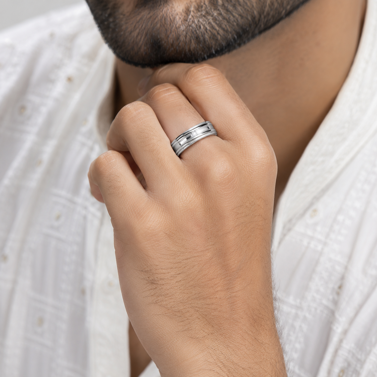 Classic Grooved 18KT Gold Diamond Ring