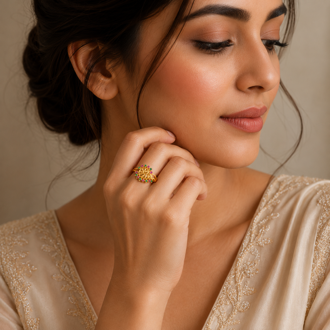 Exquisite Swirl 22KT Gold Ring