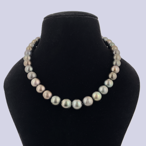 Lustrous Grey Pearl Necklace