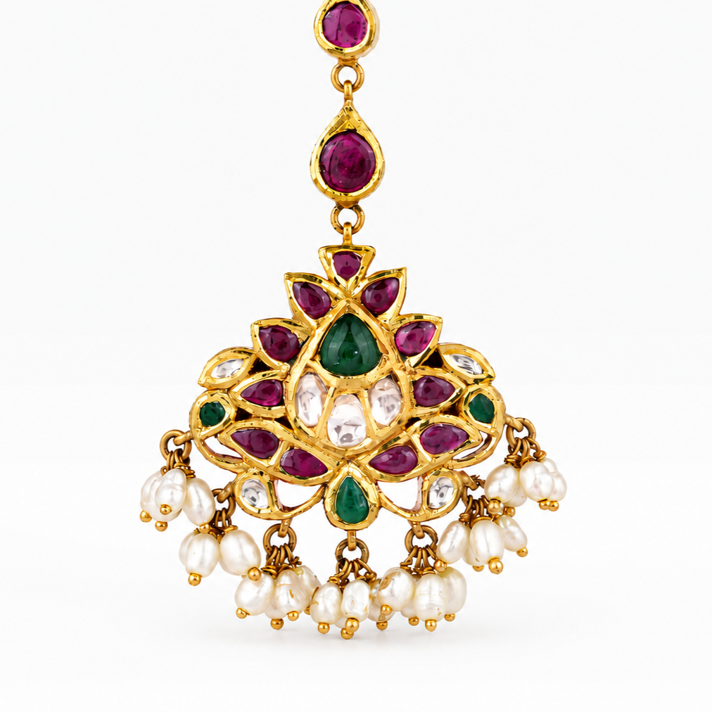 Malini 22KT Gold Kundan Maang Tikka