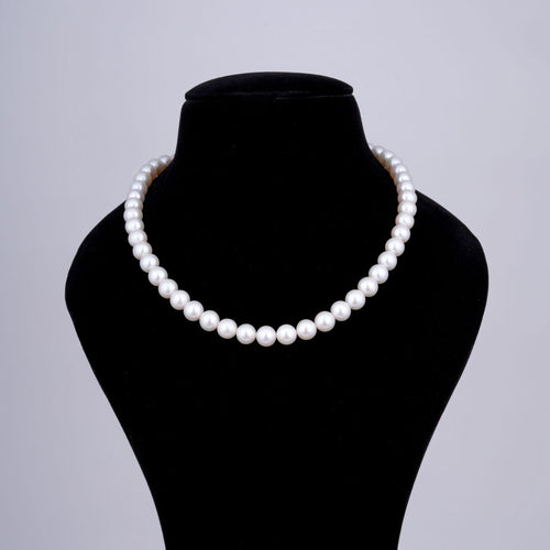 Elegant Cream Pearl Necklace