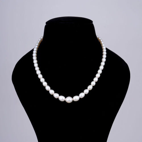 Radiant Oval White Pearl Necklace
