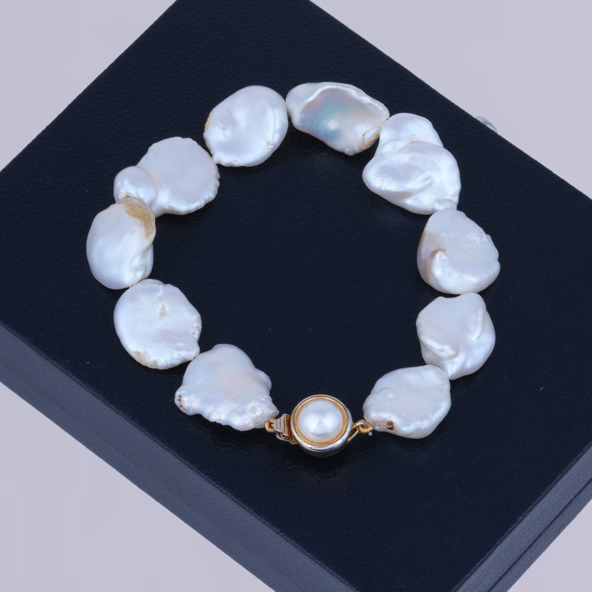 Flat Natural White Pearl Bracelet