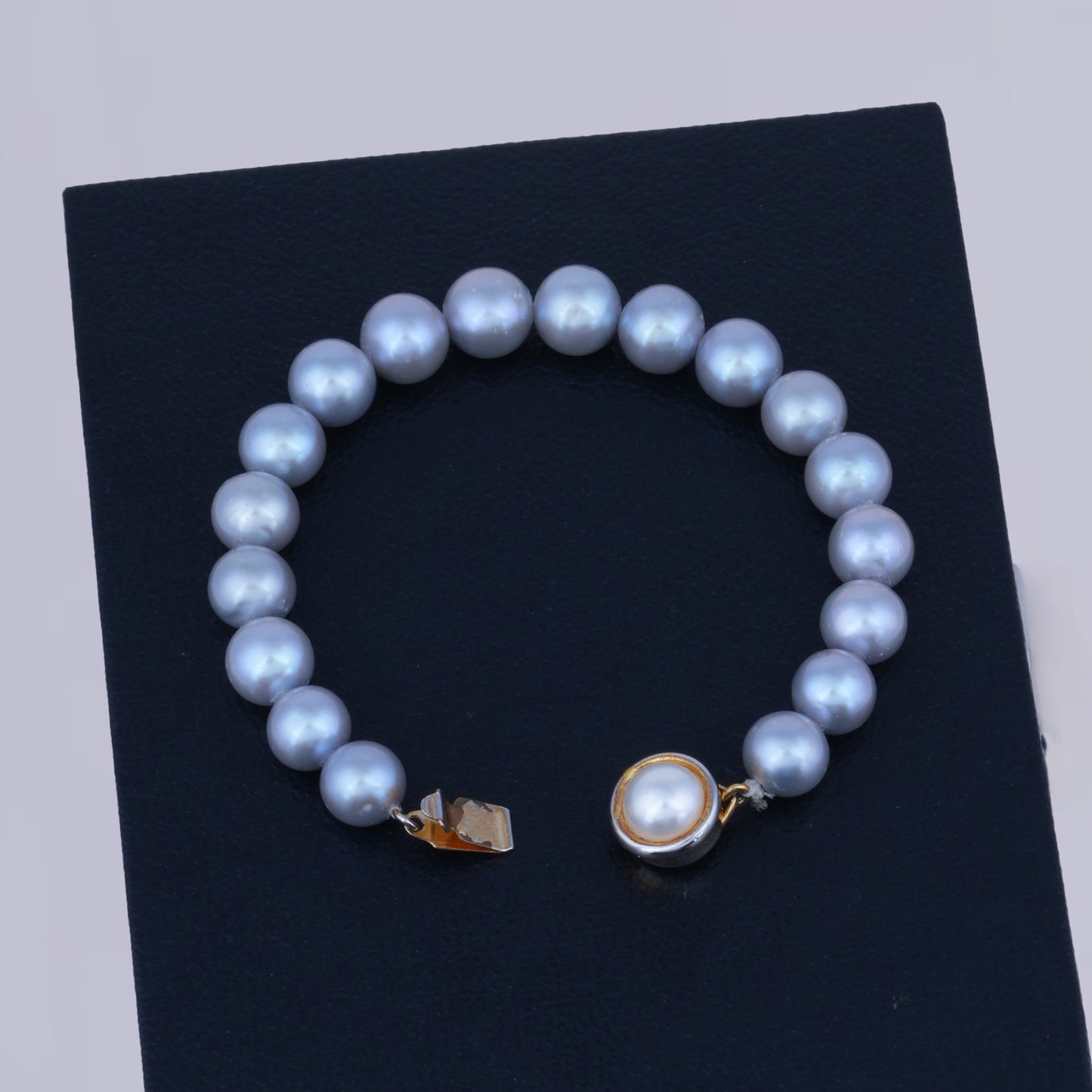 Classic Grey Pearl Bracelet