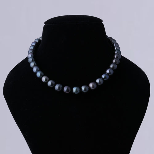 Ebony Black Pearl Necklace