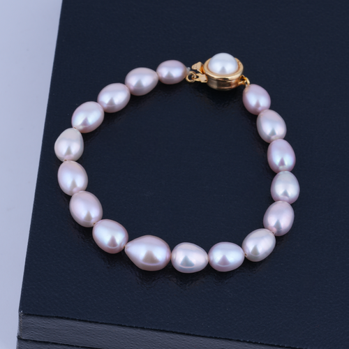 Rosaline Oval Pearl Bracelet