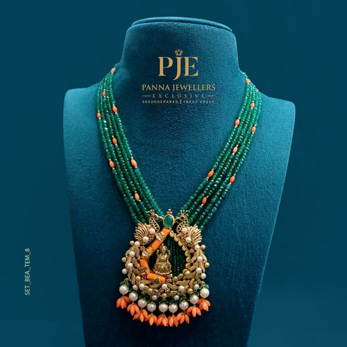 Pearls Beaded Necklace